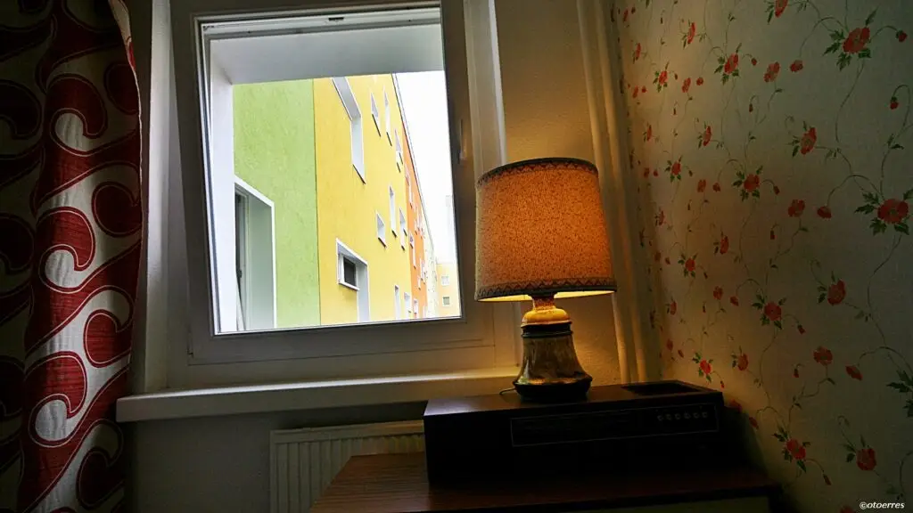 Ostel - Berlin - rom - radio - musikkanlegg 