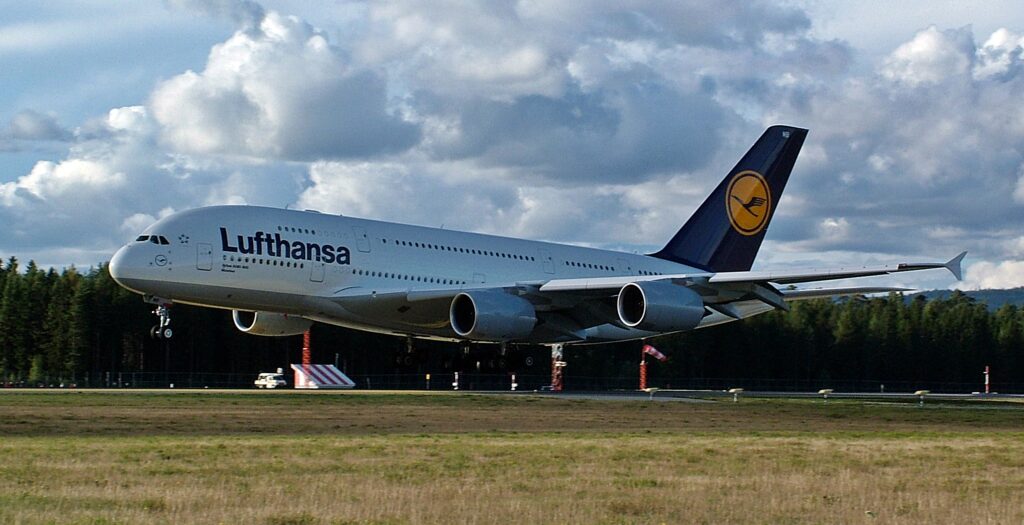 Lufthansa - airbus A 380 - Gardermoen