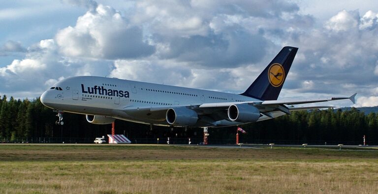 Lufthansa - airbus A 380 - Gardermoen