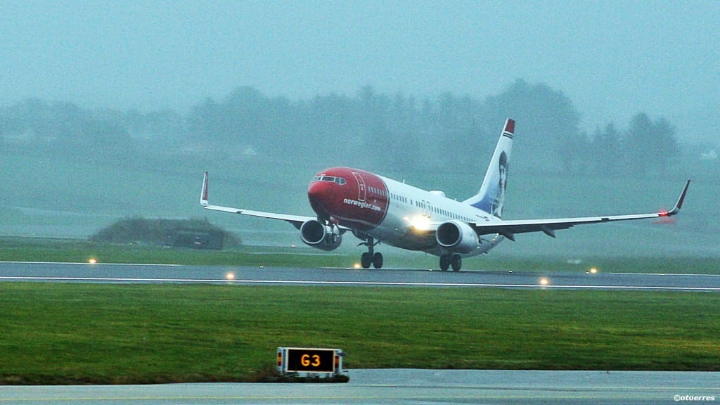 Norwegian - B 737-800 - Sola