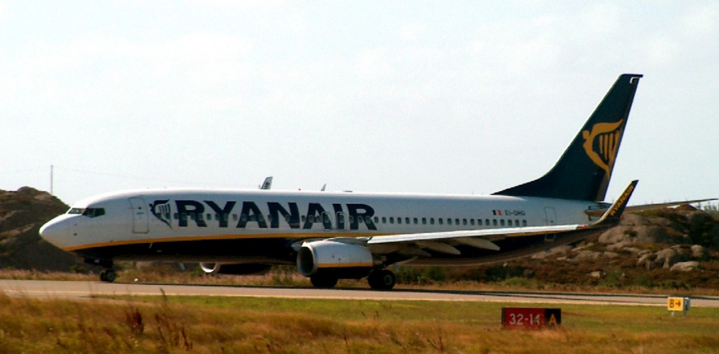 Ryanair - Boeing 737 - KarmÃ¸y