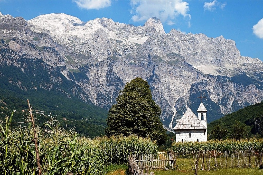 Kirke - Theth - Prokletije-fjellene - Albania
