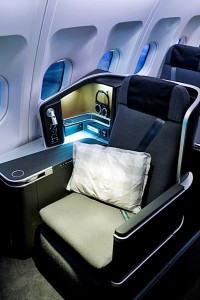 Business Class i SAS nye langrutefly har setekonfigurationen: 1-2-1, fullt sengeleie med mindst 196 cm sengelængde og direkte tilgang til midtgangen fra alle pladser (SAS)