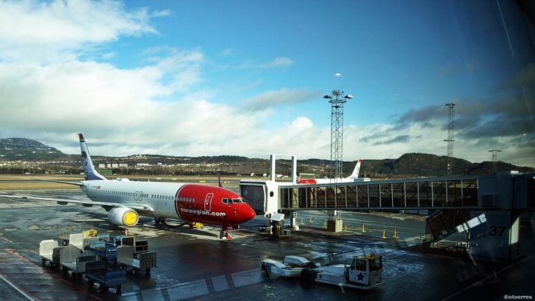 Norwegian , Boeing 737-800, Trondheim lufthavn Værnes