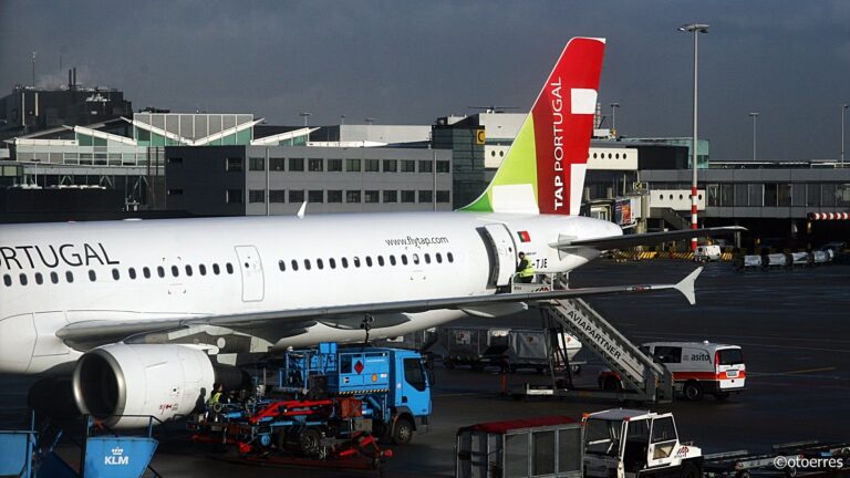 TAP Portugal- Airbus A 321 -Schiphol