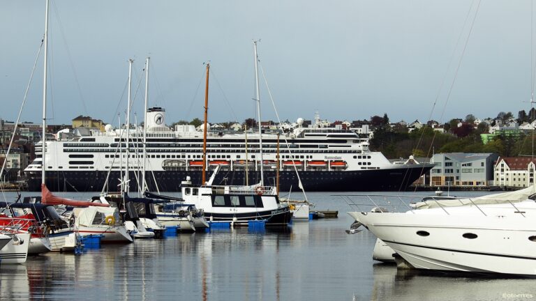 MS Borealis - Fred.Olsen Cruise Line - MS Rotterdam - Cruise - Holland America Line