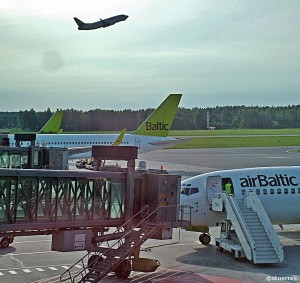 Riga International Airport regnermed fem millioner passasjerer iløpet av 2015 (arkivbilde:  Â©otoerres)