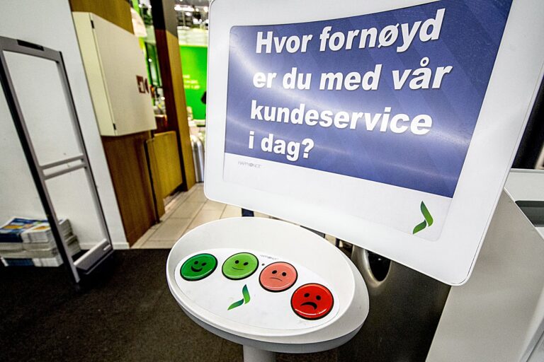 Du har helt sikkert møtt på dem på vei ut fra butikker, kantiner og skranker. Smilefjesundersøkelsene ber deg om å fortelle hvor fornøyd du er som kunde ved å trykke på det fjeset som best beskriver din følelse der og da.