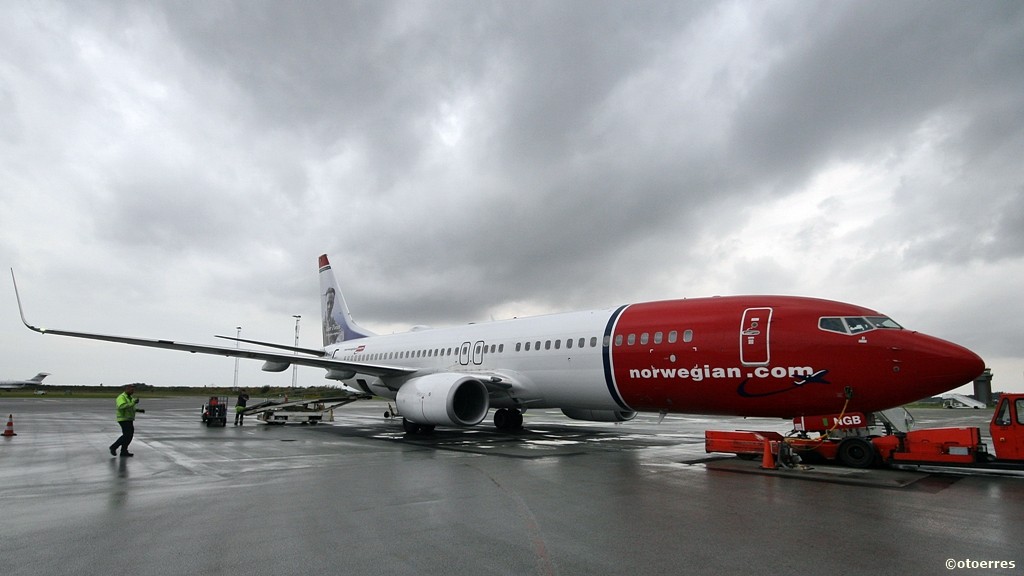 Norwegian Boeing 737-800 - Aalborg