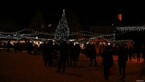 Besøkende - Stemning - Julemarked - Tallinn - Estland -