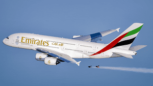 Emirates A 380 - stunt - Dubai - 2015