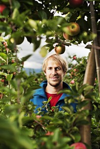 Eivin Eilertsen brenner for frukt og øl i kombinasjon. At Nofima nå bidrar til utvikling av nye produkter ved å bidra med forskning, er han stolt over og glad for. (Foto: Jon-Are Berg-Jacobsen/Nofima)