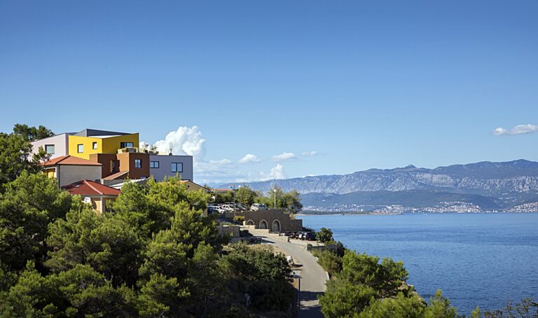 Gospoja - Vinhotel - Vbrnik - Krk - Rijeka - Kroatia