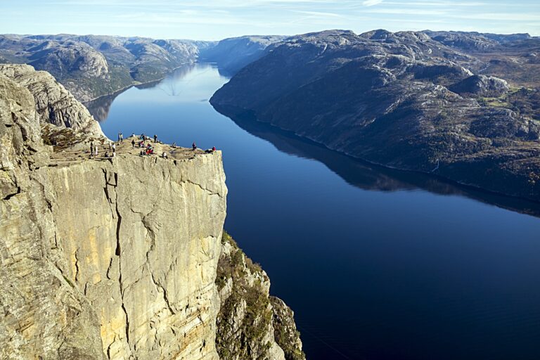 Preikestolen - Lysefjorden - Kjerag - Lysebotn