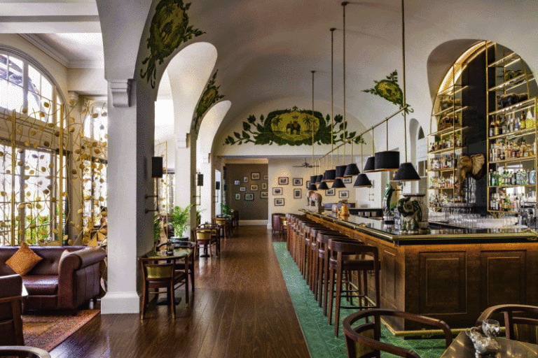 Long Bar - Raffles Hotels