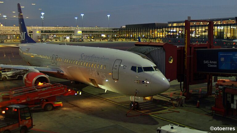 SAS - Boeing 737-800 - Arlanda - Stockholm