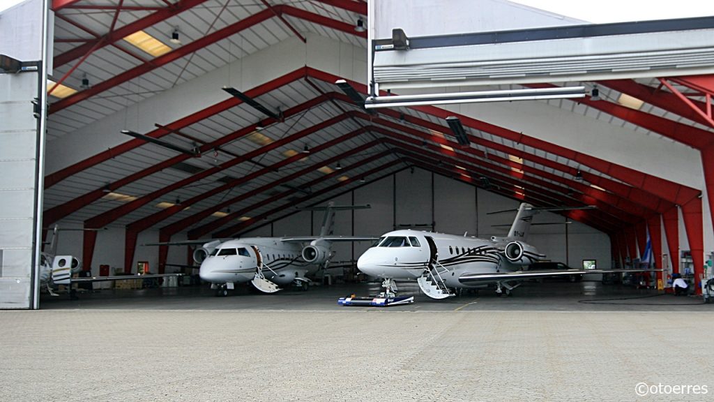 Hangar - Business Jet -  SUN-AIR Aviation Group - Billund - Danmark