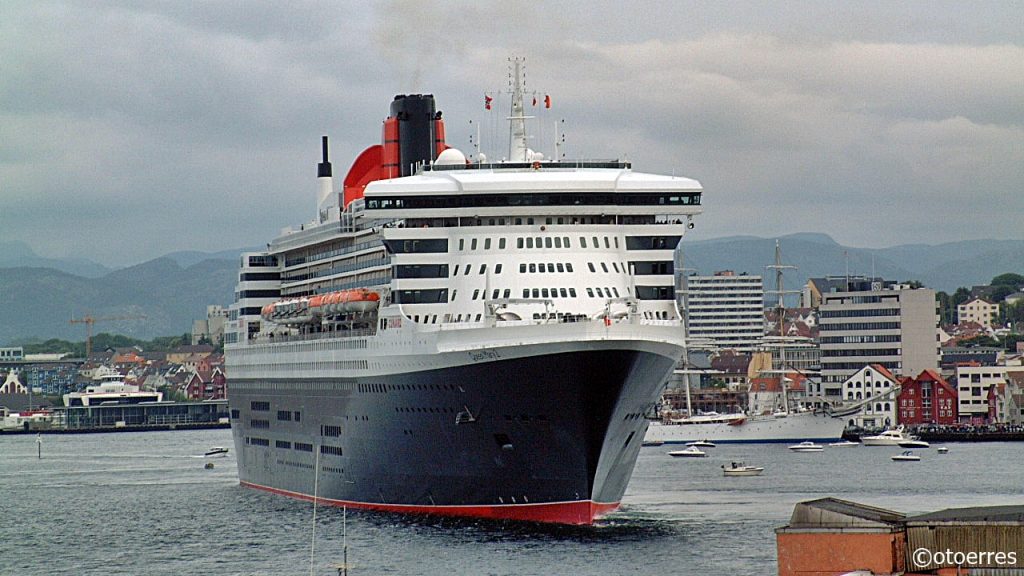 Cruiseskip - Queen Mary 2  - Vågen - Stavanger