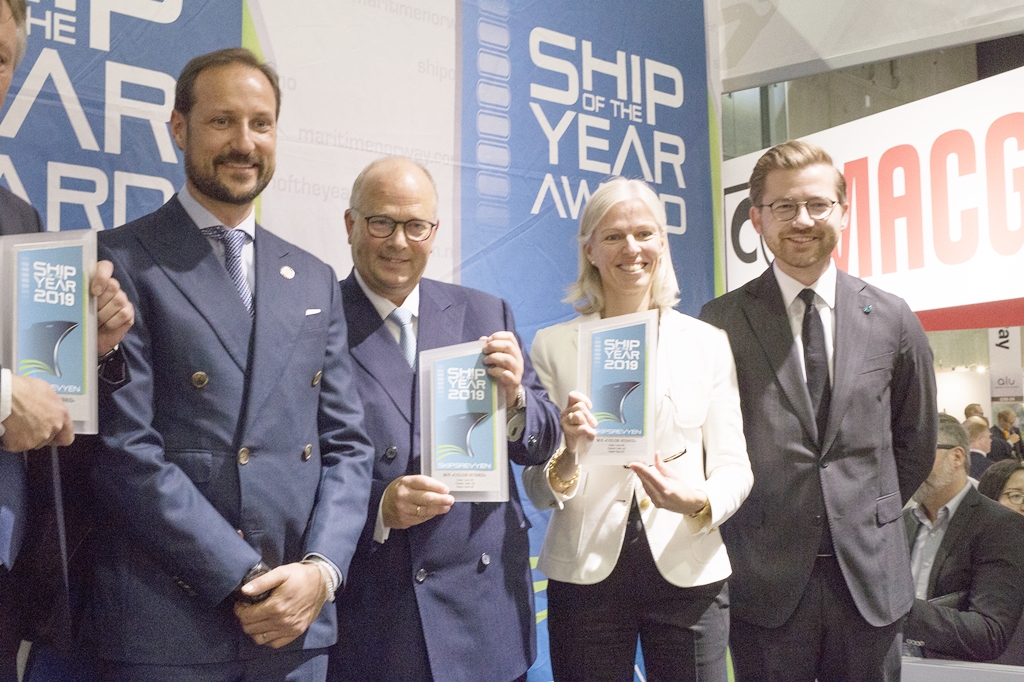 Ship of the Year" 2019 - Color Hybrid - Skipsrevyen -