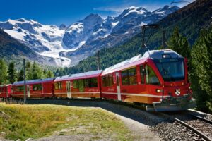 SWITZERLAND PARKS - Rhaetian -jernbane - Berninapasset - Unesco