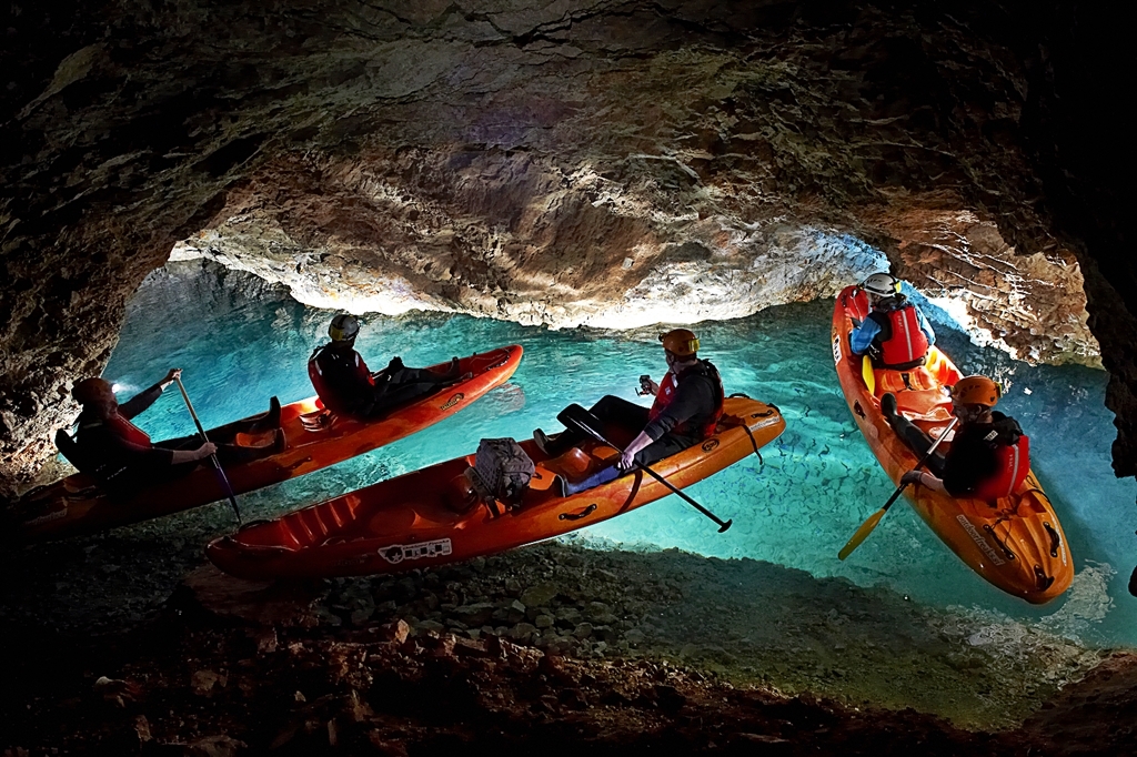 Slovenia - kajakk - grotte - Peca Mountain
