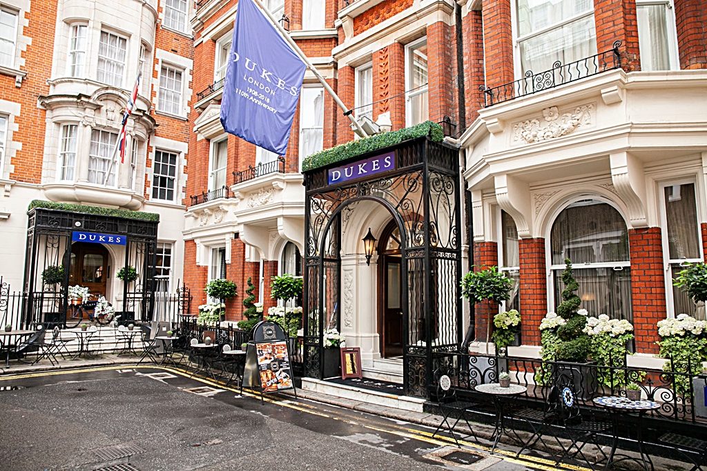 Live Private Guide - Dukes Hotel London