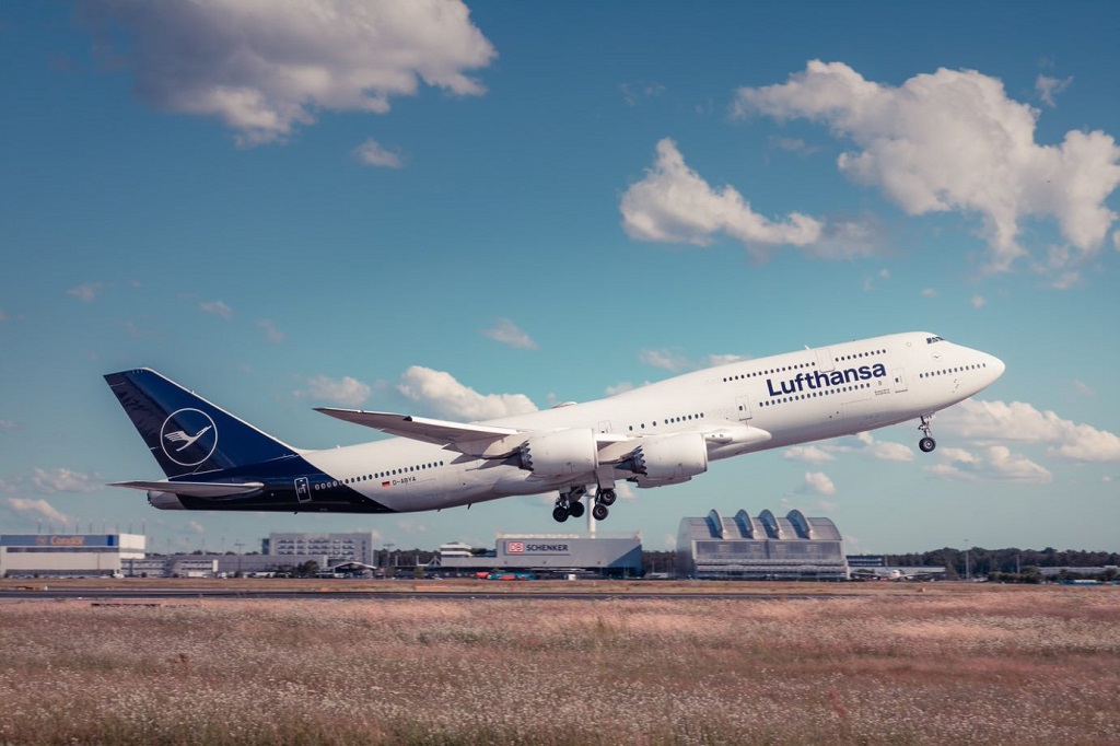Lufthansa - Boeing B 747-8 - jumbojet