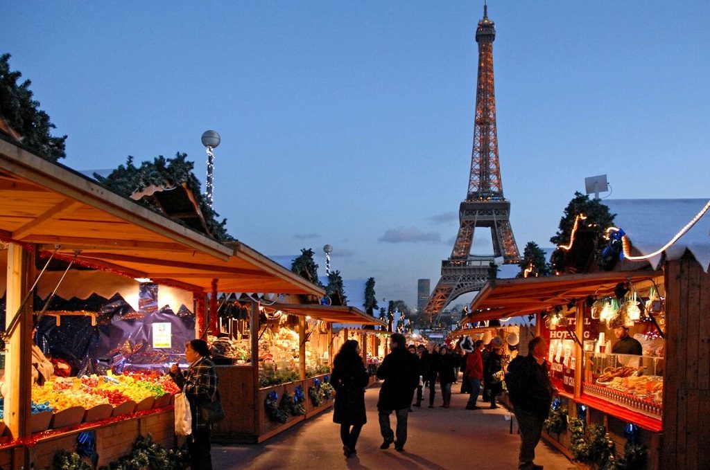 Paris - julemarked - Eiffeltårnet - "700 000 heures" - Private Travel Lab