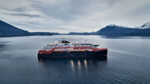 MS Fridtjof Nansen - ekspedisjonscruiseskip - Hurtigruten - Kleven Verft - 2019
