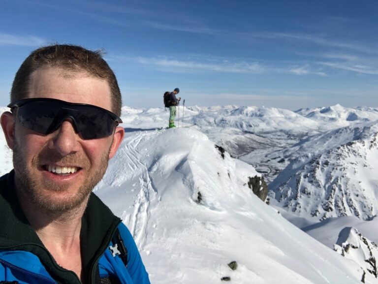Bokutgivelse - Toppturer rundt Harstad - Christian Dramsdahl -Fri Flyt - 2019