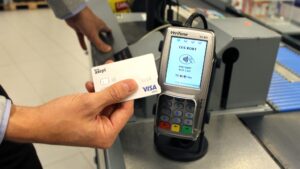 Trådløs betaling med kort - Rema 1000 - Dinero.no