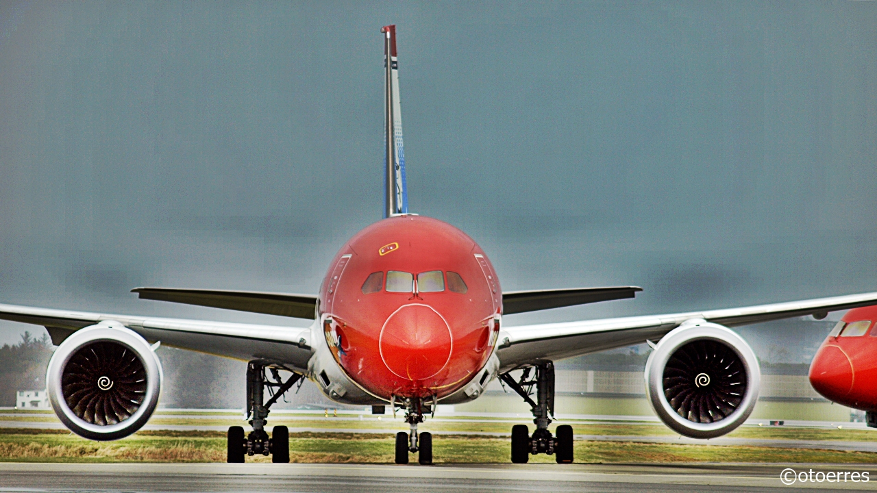 Norwegian - Boeing B 787 - Dreamliner - langtidslagring - Stavanger lufthavn - Sola