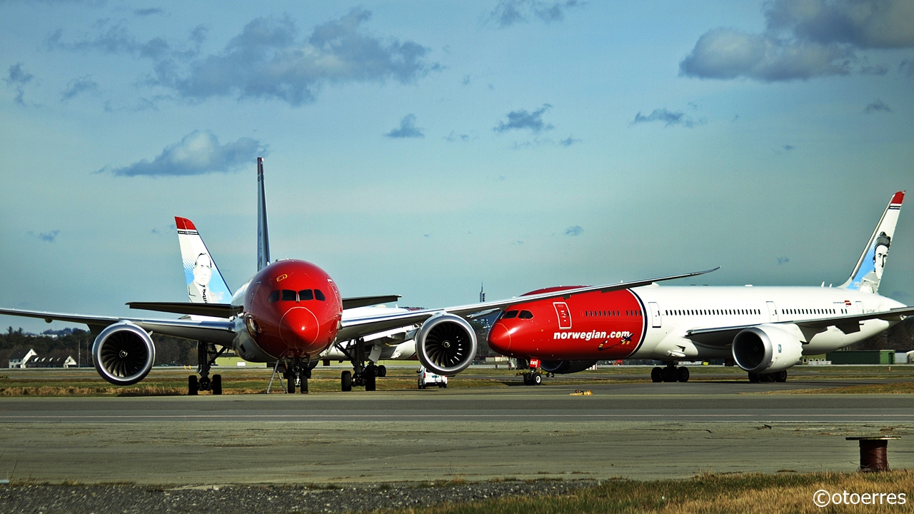 Norwegian - Boeing B 787 - Dreamliner - B 737-800 - langtidslagring - Stavanger lufthavn - Sola