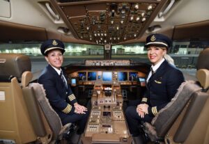 Emirates - kvinnelig flybesetning - Fraktfly