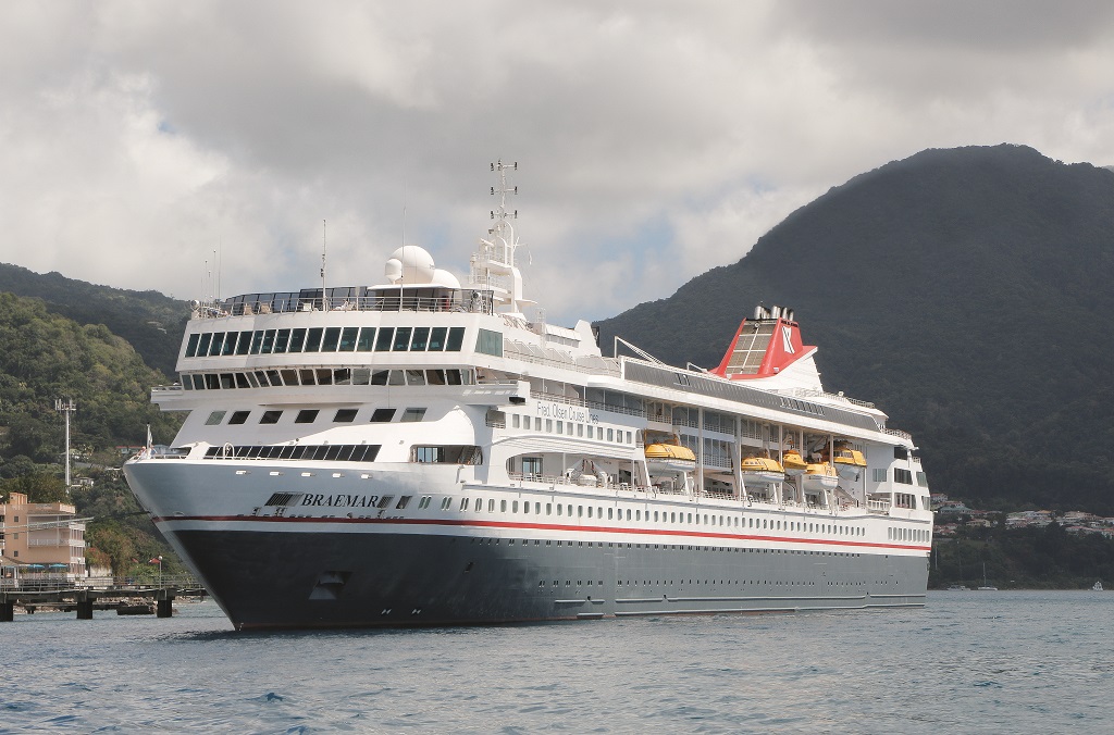 Fred.Olsen Cruise Lines - MS Braemar - Dominica