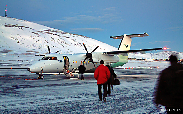Widerøe - Dash 8 - Hammerfest lufthavn - Finnmark