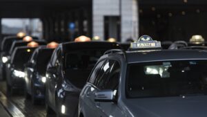 Taxi - Drosjer - Kø - oppstilling - Taxilover - samferdselsdepartementet
