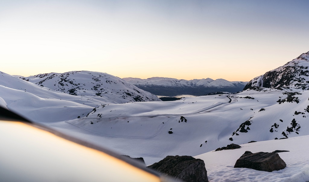 Sommerskisenteret på Folgefonna - Fonna Glacier Ski Resort - Hardanger