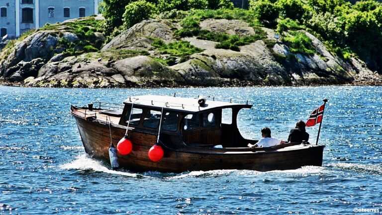 Snekke - Sol - Sommer - Båtrliv - Engøy - Stavanger - Norge