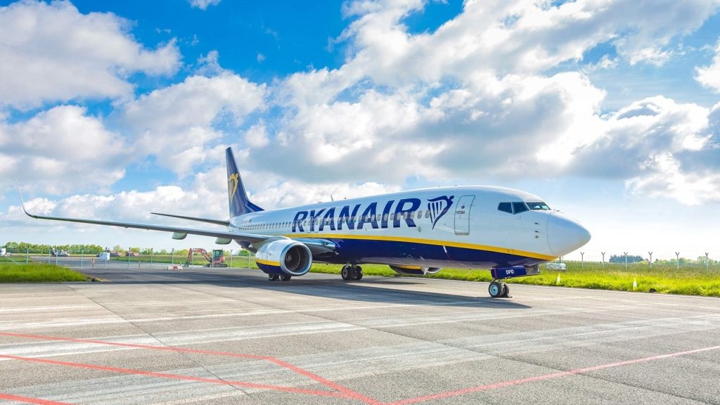 Ryanair - Boeing 737-800 - at ground 