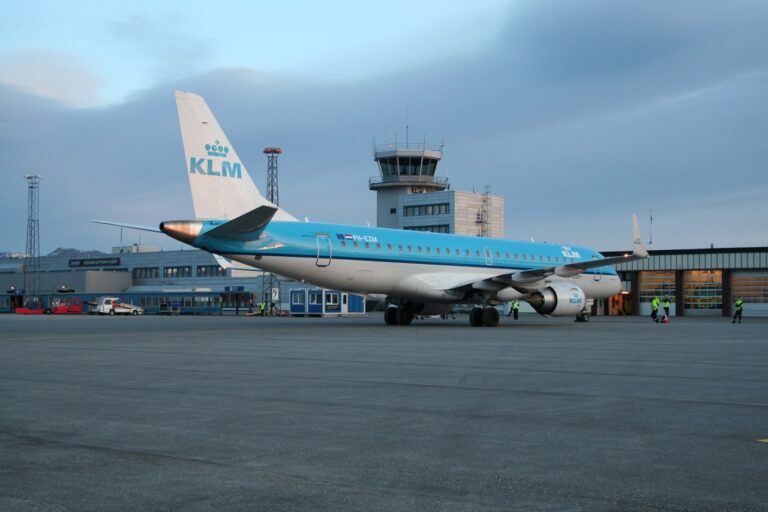 Ålesund lufthavn - KLM - Embraer Regionaljet