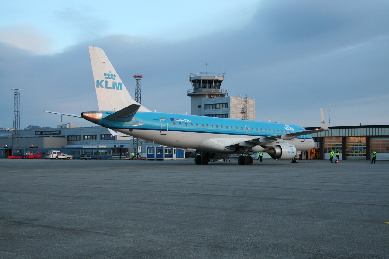 Ålesund lufthavn - KLM - Embraer Regionaljet
