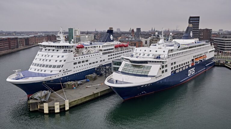 Pearl Seaways - Crown Seaways - danskebåter - DFDS