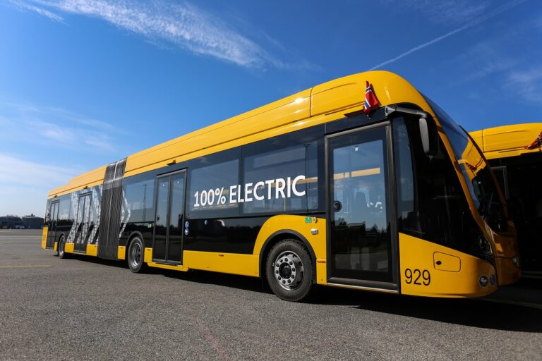 Elektrisk buss - Avinor - Oslo lufthavn - Gardermoen