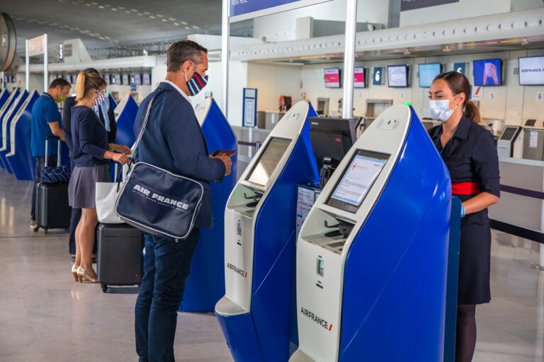 Self Service - innsjekking - Air France - Paris CDG
