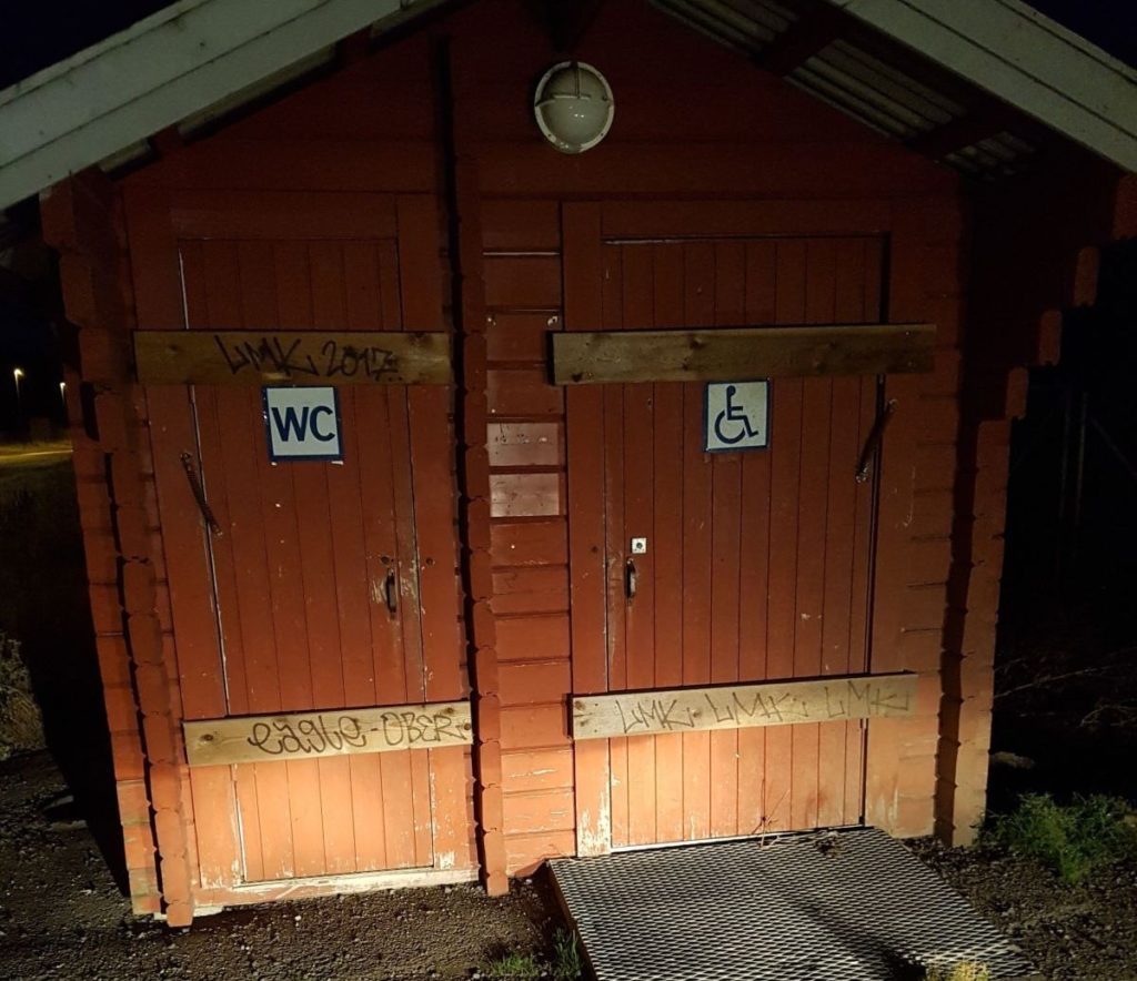 Vegtoalett - Utedo - Norske veier- Vegvesenet - Yrkestrafikkforbundet - Verdens toalettdag 19. november