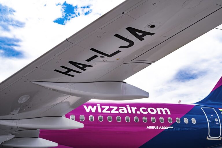Wizz Air - airbus A 320 - family