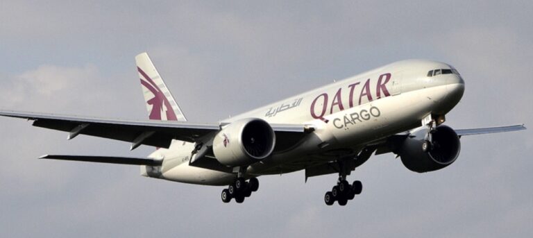 Boeing 777-300 - passasjererfly/fraktfly - Qatar Airways