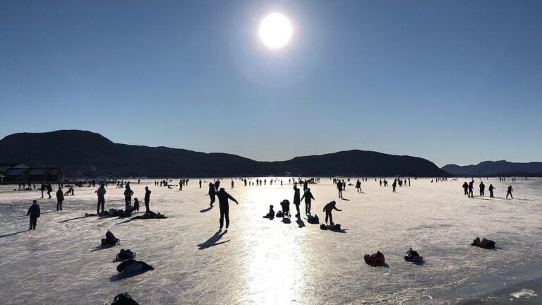 Islagt fjord - Jørpeland - Strand - Ryfylke - Rogaland