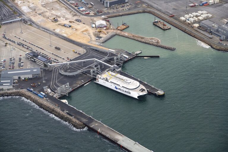 Molslinjen - Ferjeterminal - Aarhus - Jylland - Danmark